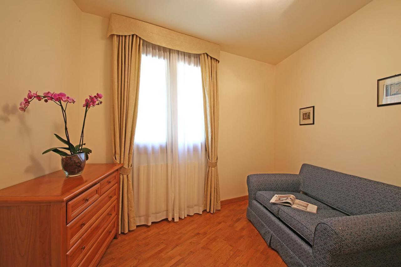Appartamenti Borgo 加尔多内-里维耶拉 外观 照片